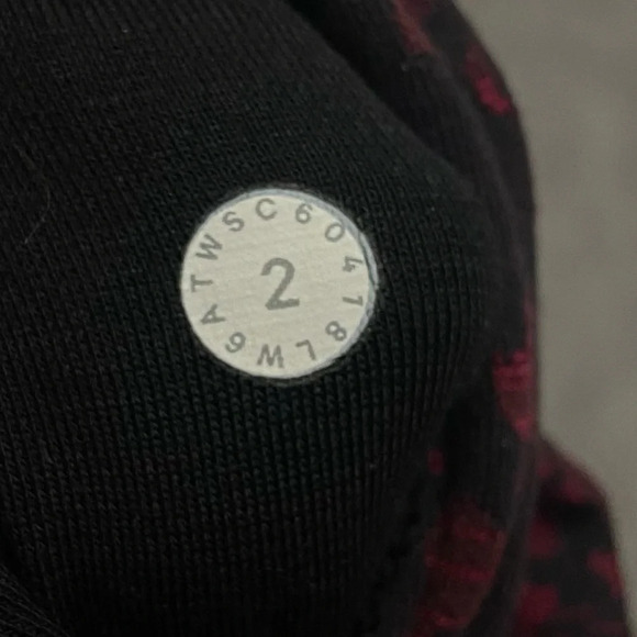 Lululemon Wunder Under Crop 21" Scatter Blossom Jacquard Garnet 21123 - Picture 6 of 9